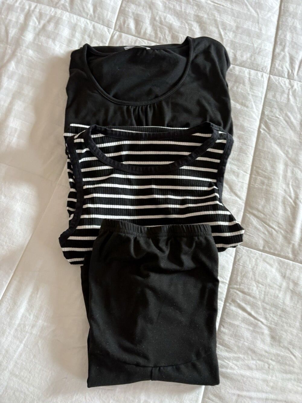Summer Maternity Lot 2 Tops 1 Shorts Cinched Sides Comfort L/XL